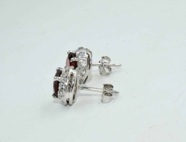 The center of the universe garnet earrings - Image 4